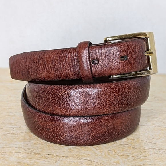 Roundtree & Yorke Other - Vintage Roundtree & Yorke Distressed Italian Brown Leather Gold Tone Buckle